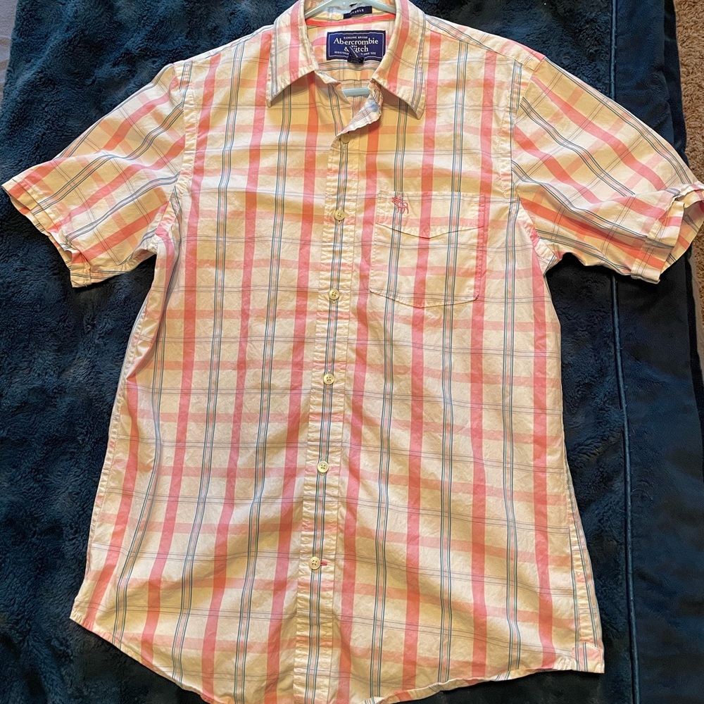 Abercrombie & Fitch Short Sleeve Button Down Shirt
